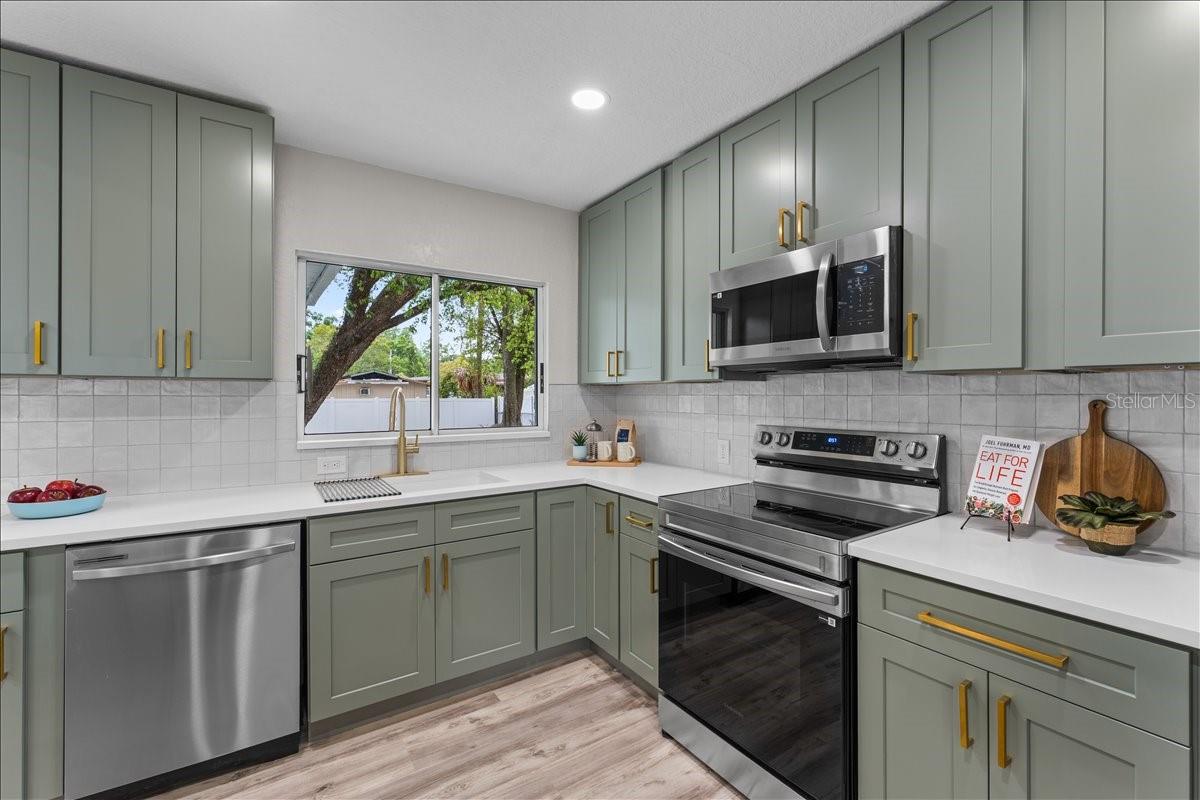2530 W DIANA ST, TAMPA, FL, 33614