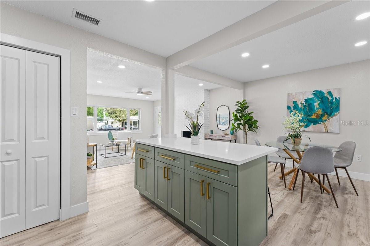 2530 W DIANA ST, TAMPA, FL, 33614
