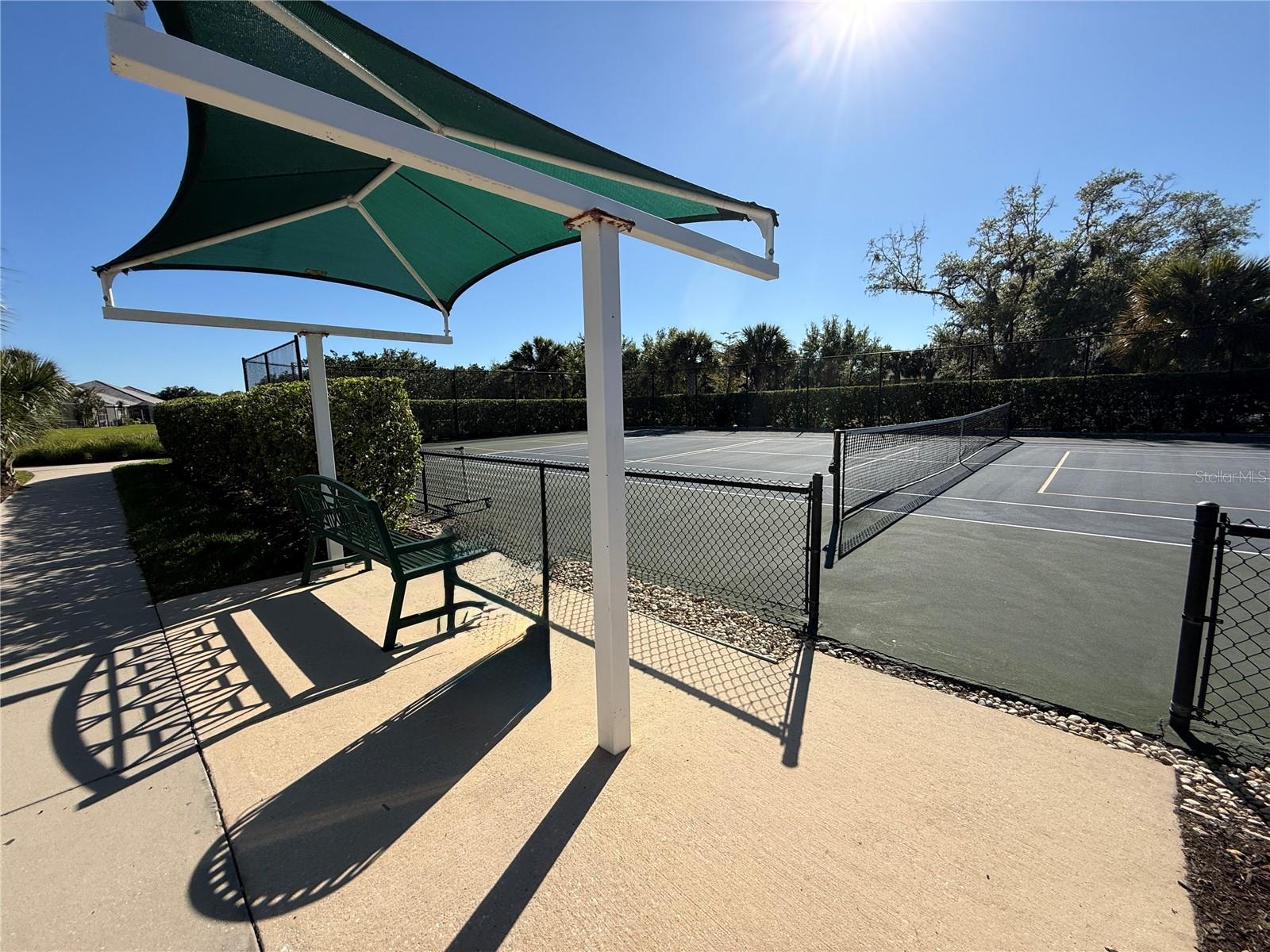 1735 LAKE VERONA CIR, BRADENTON, FL, 34211