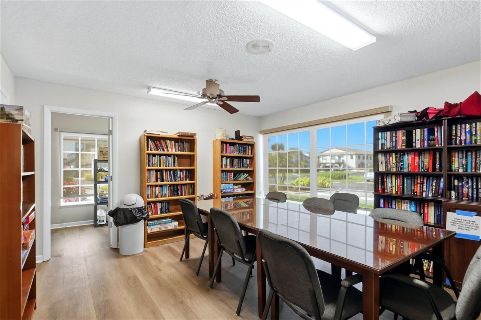 7301 29TH AVENUE DR W #204, BRADENTON, FL, 34209