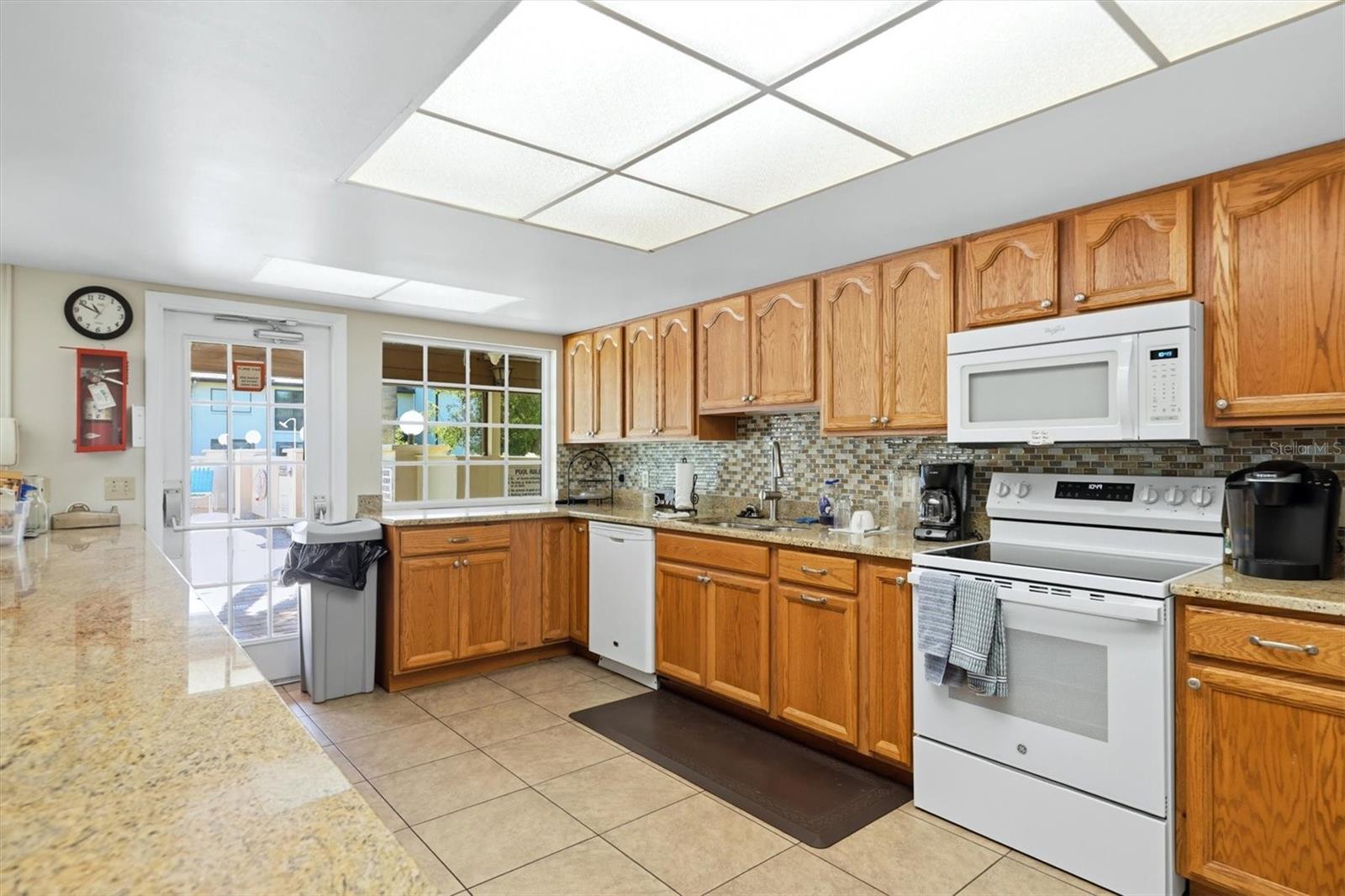 7301 29TH AVENUE DR W #204, BRADENTON, FL, 34209