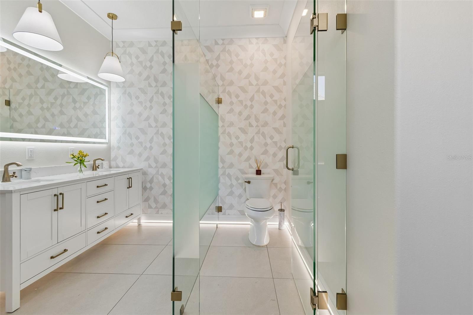 10423 GREENHEDGES DR, TAMPA, FL, 33626