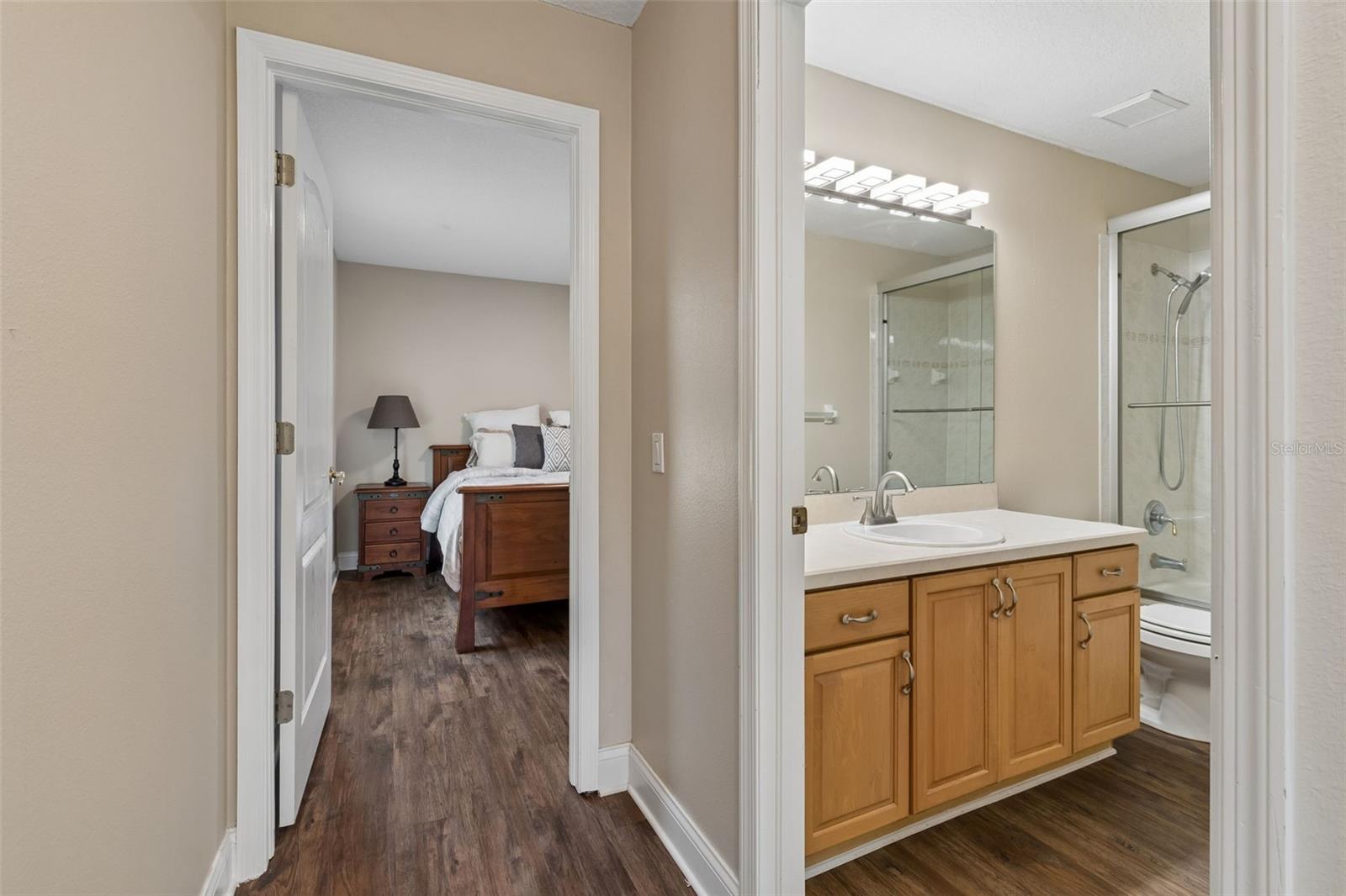 10423 GREENHEDGES DR, TAMPA, FL, 33626