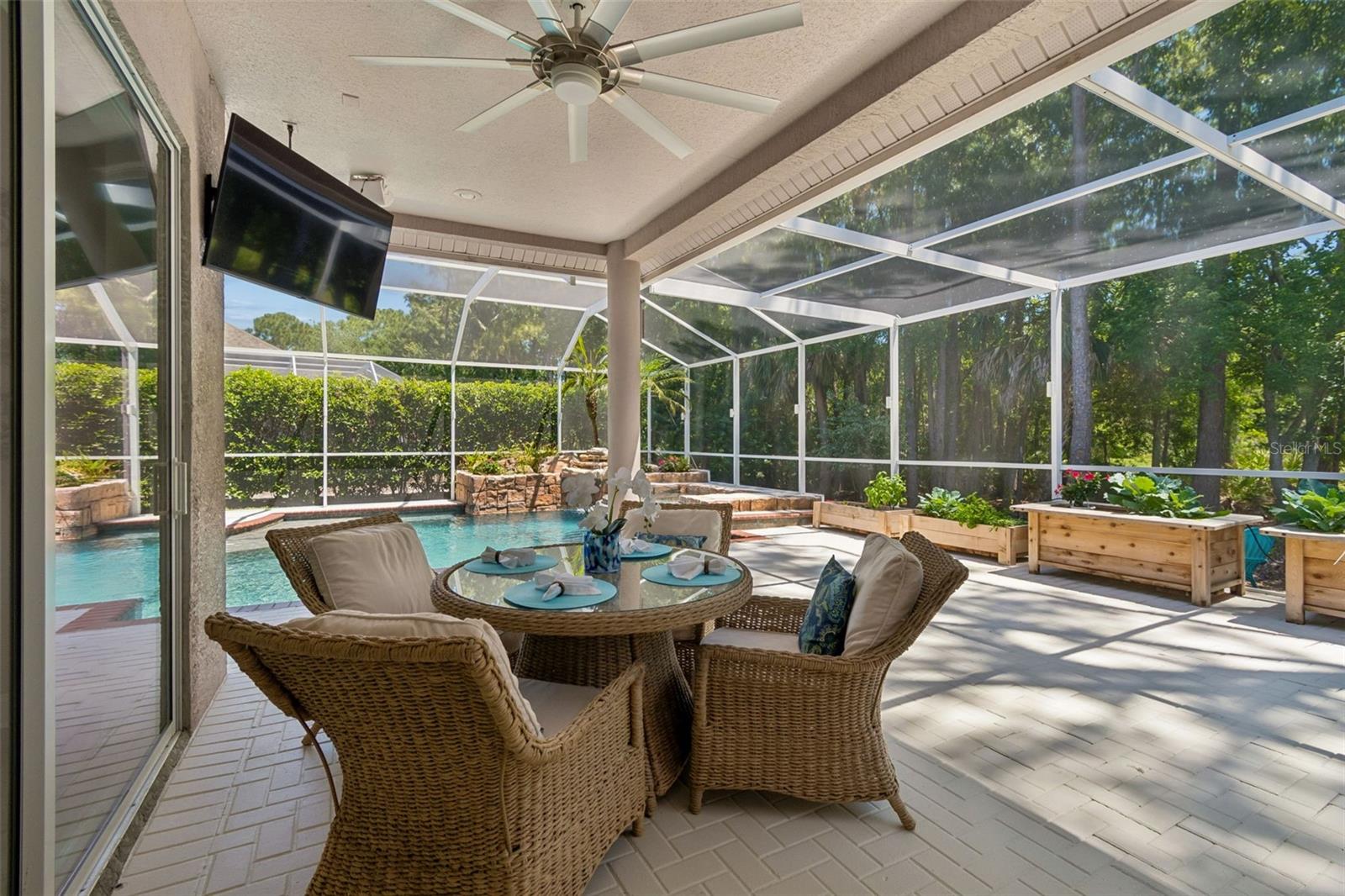 10423 GREENHEDGES DR, TAMPA, FL, 33626