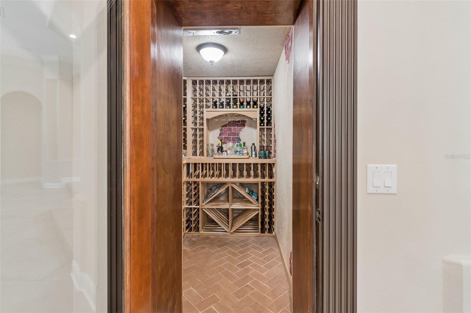 10423 GREENHEDGES DR, TAMPA, FL, 33626