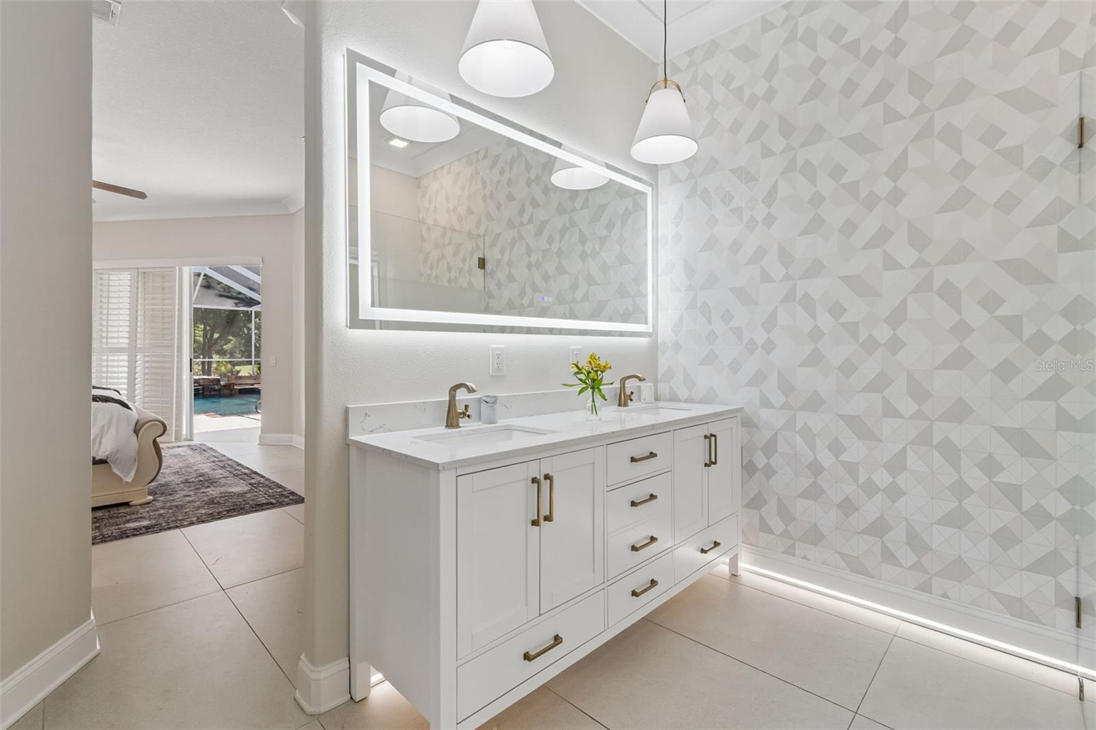 10423 GREENHEDGES DR, TAMPA, FL, 33626