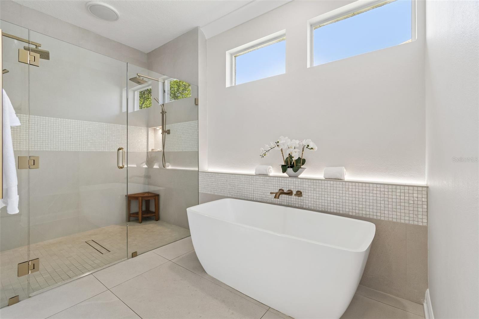 10423 GREENHEDGES DR, TAMPA, FL, 33626