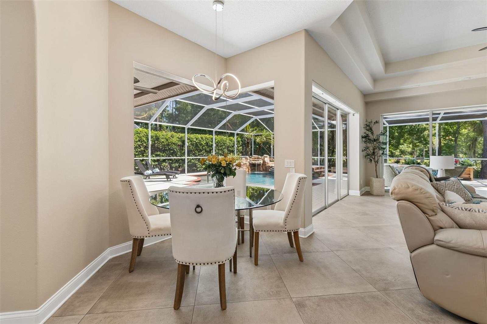 10423 GREENHEDGES DR, TAMPA, FL, 33626