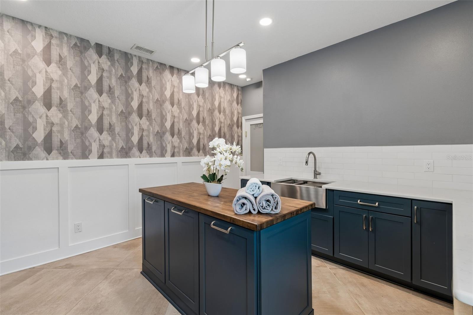 10423 GREENHEDGES DR, TAMPA, FL, 33626