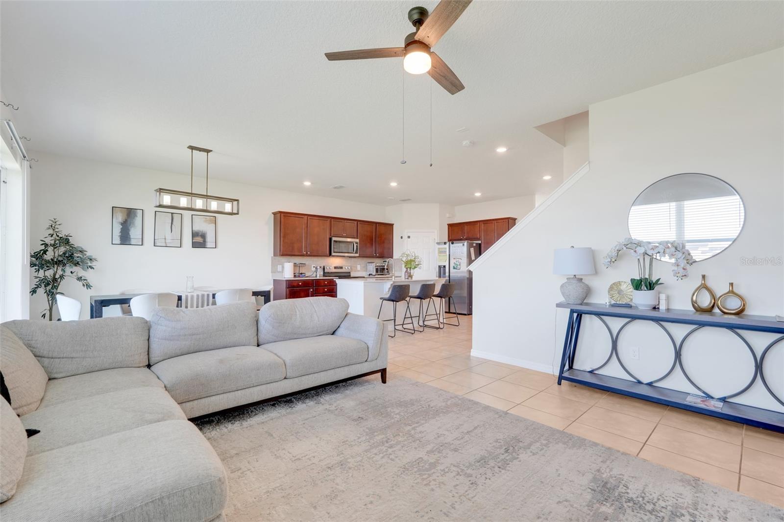 2611 HILLTOP LOOP, APOPKA, FL, 32712