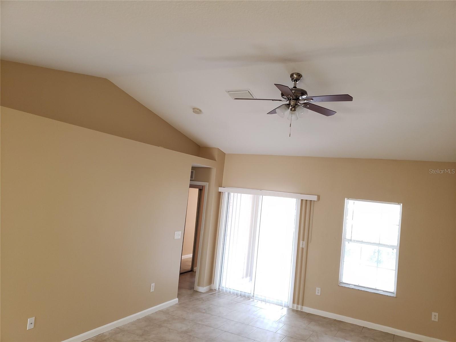32 ZOELLER CT CT #B, PALM COAST, FL, 32164