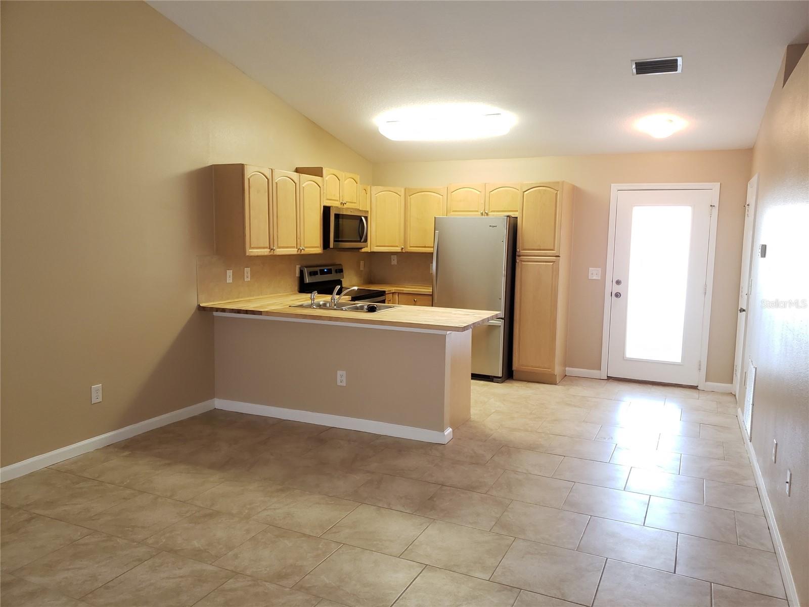 32 ZOELLER CT CT #B, PALM COAST, FL, 32164