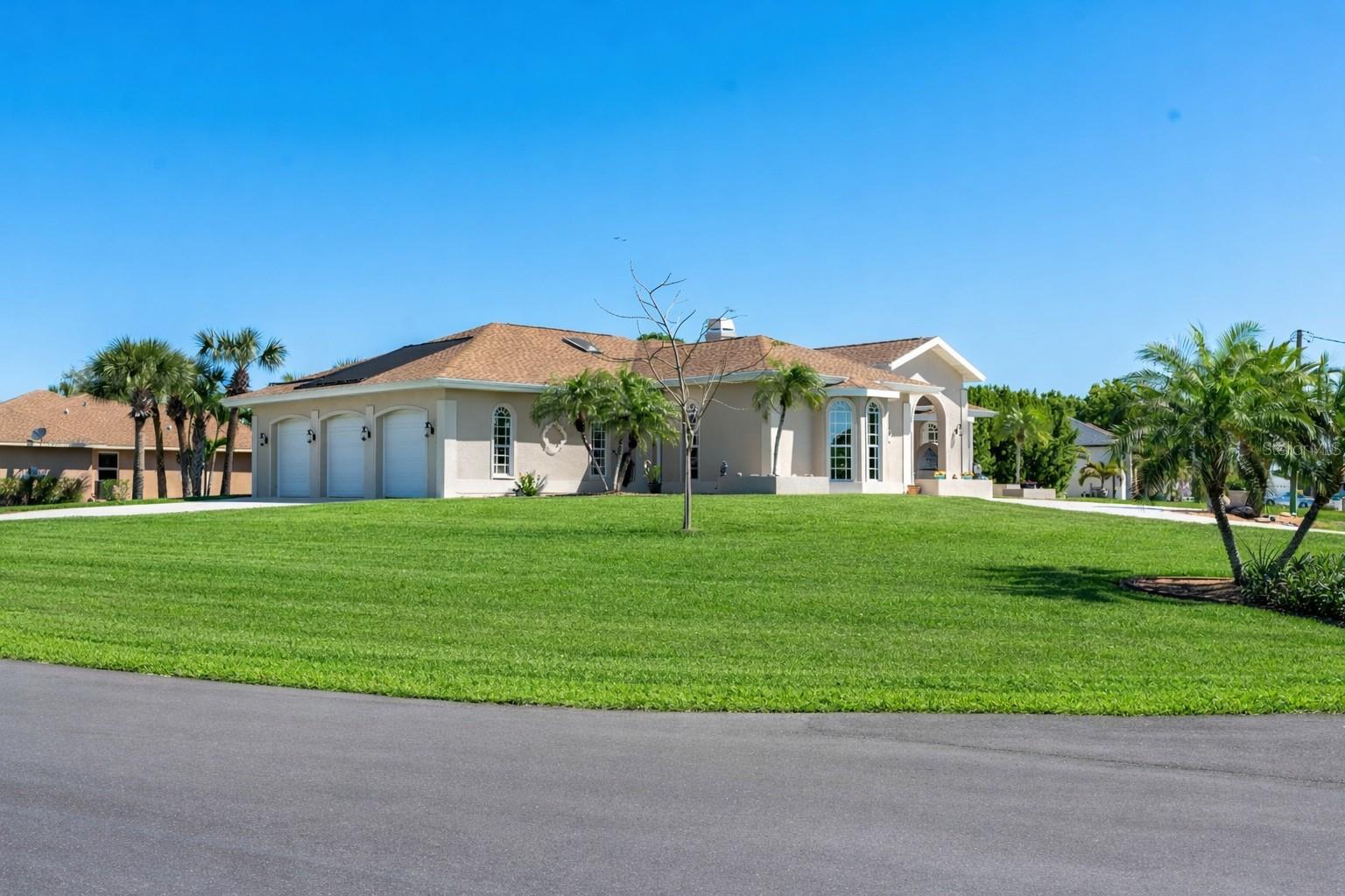 2 LONG MEADOW RD, ROTONDA WEST, FL, 33947