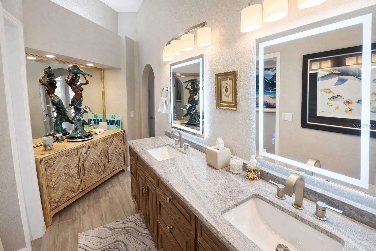 2 LONG MEADOW RD, ROTONDA WEST, FL, 33947