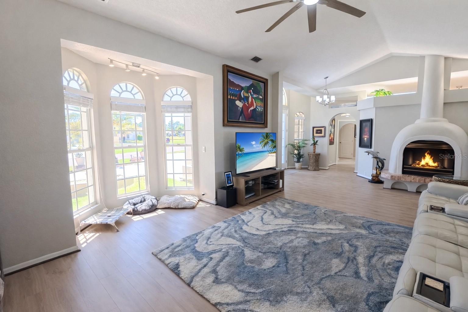 2 LONG MEADOW RD, ROTONDA WEST, FL, 33947