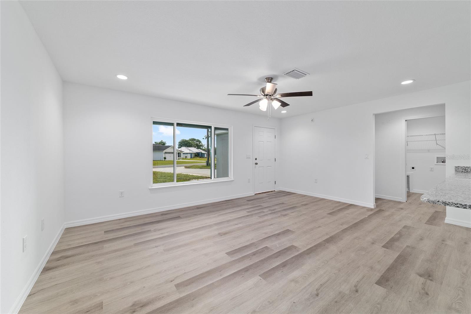 1956 SW ADMIRAL LANDING DR, DUNNELLON, FL, 34431