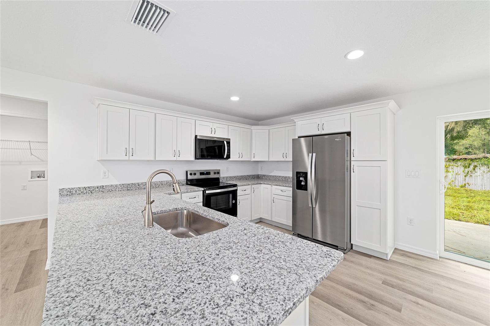 1956 SW ADMIRAL LANDING DR, DUNNELLON, FL, 34431