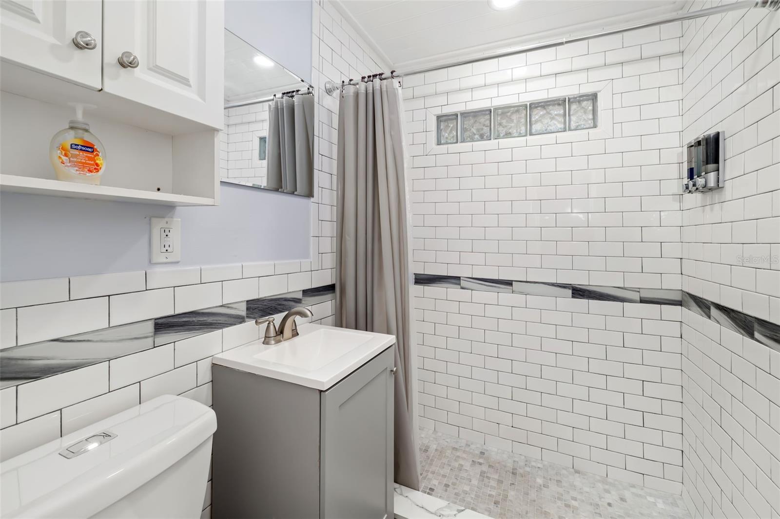 9022 MIDNIGHT PASS RD, SARASOTA, FL, 34242