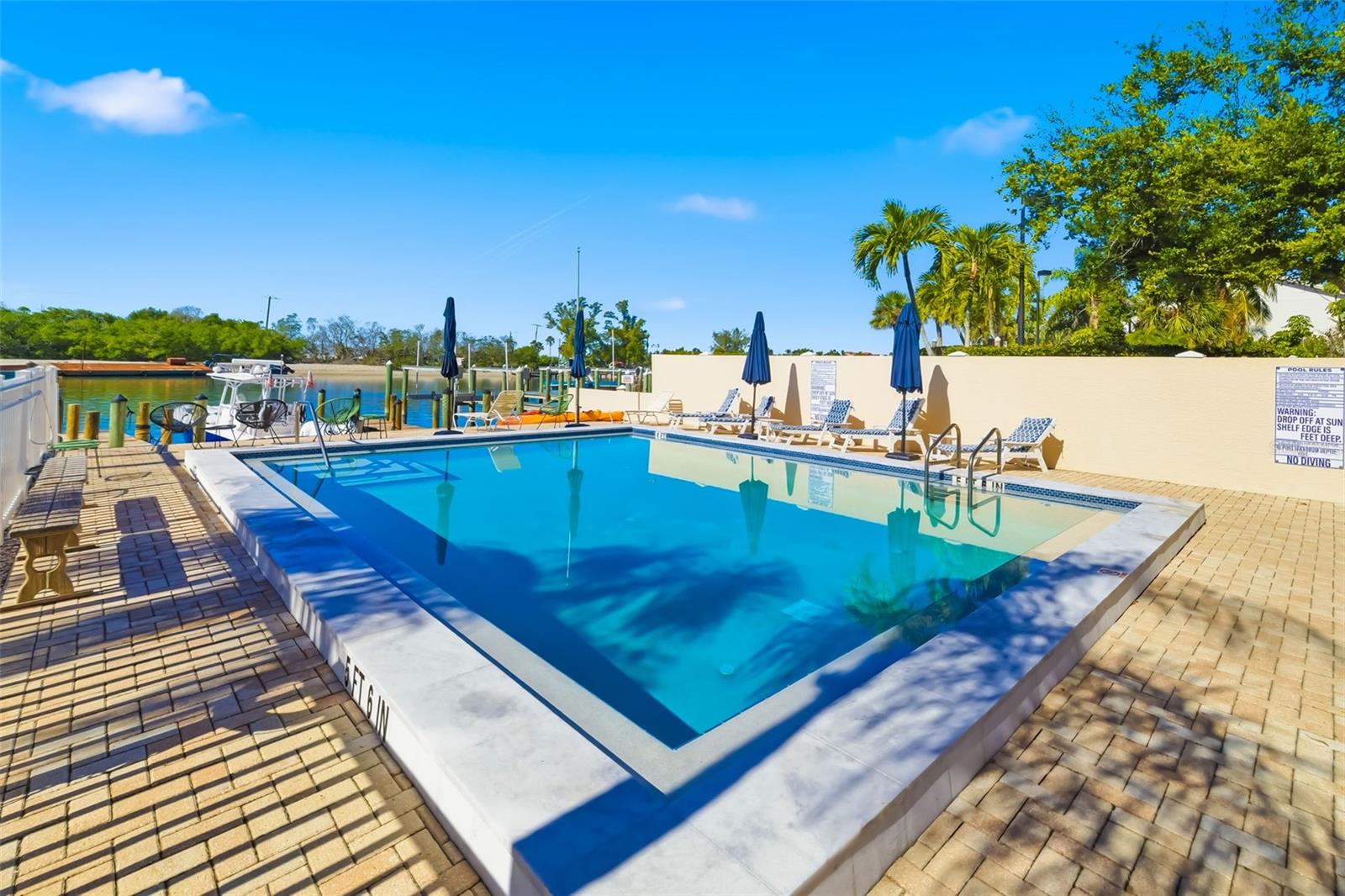 9022 MIDNIGHT PASS RD, SARASOTA, FL, 34242