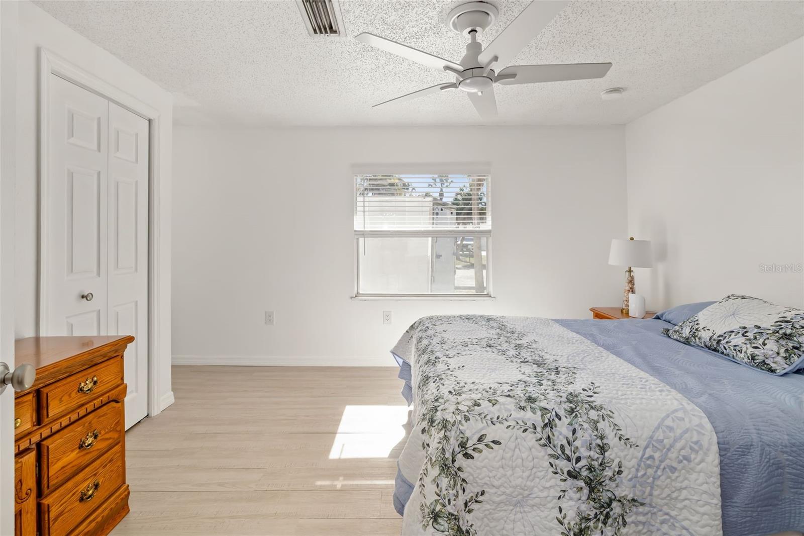 9022 MIDNIGHT PASS RD, SARASOTA, FL, 34242