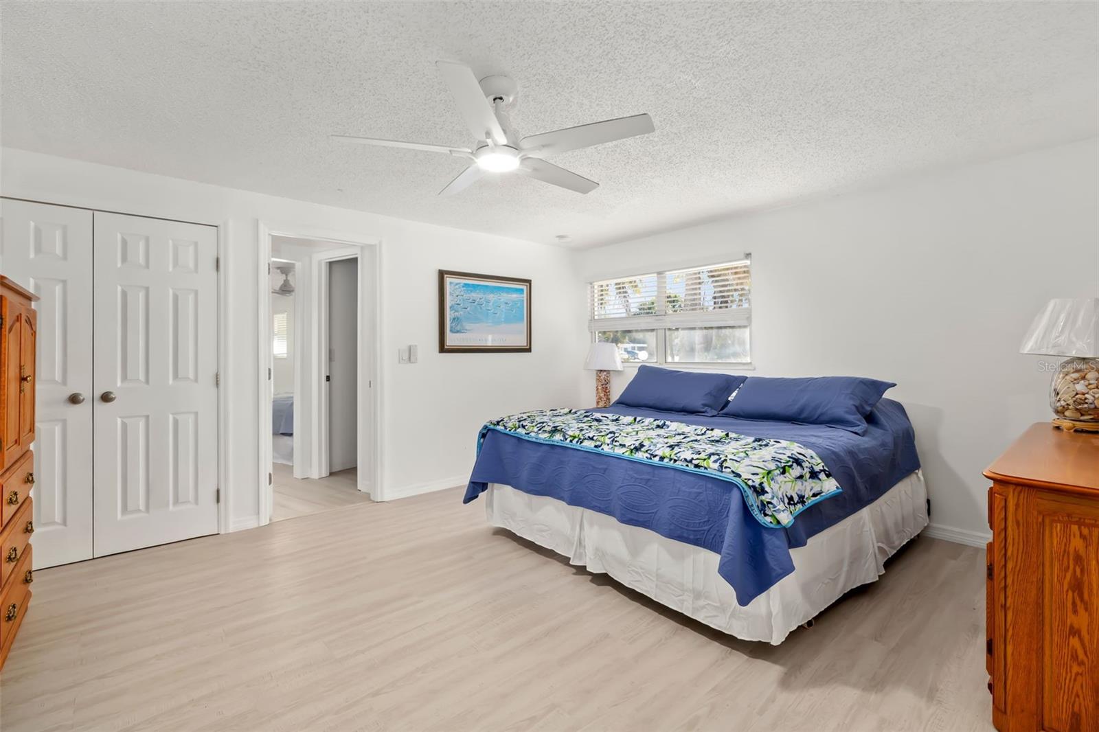 9022 MIDNIGHT PASS RD, SARASOTA, FL, 34242