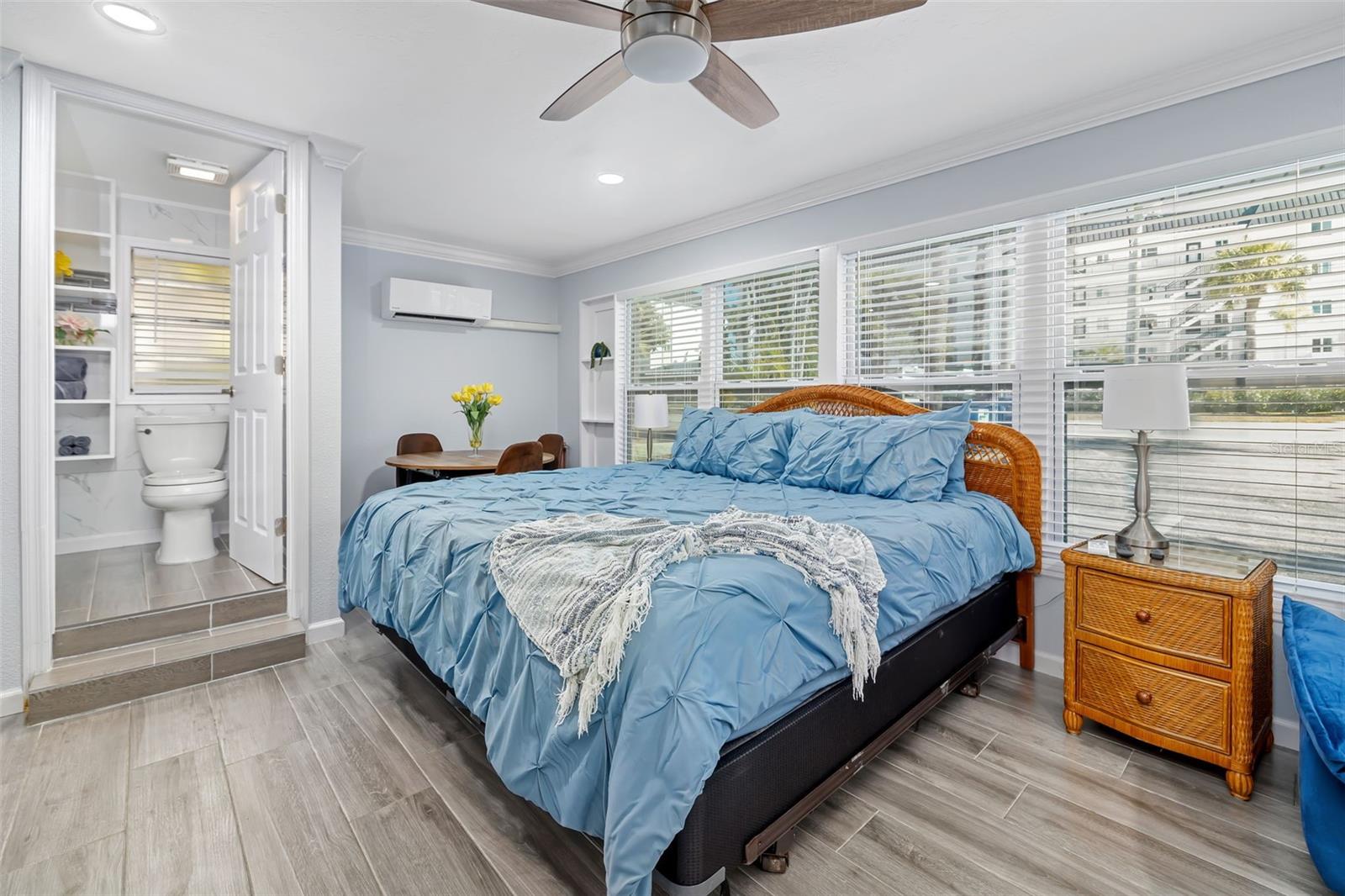 9022 MIDNIGHT PASS RD, SARASOTA, FL, 34242