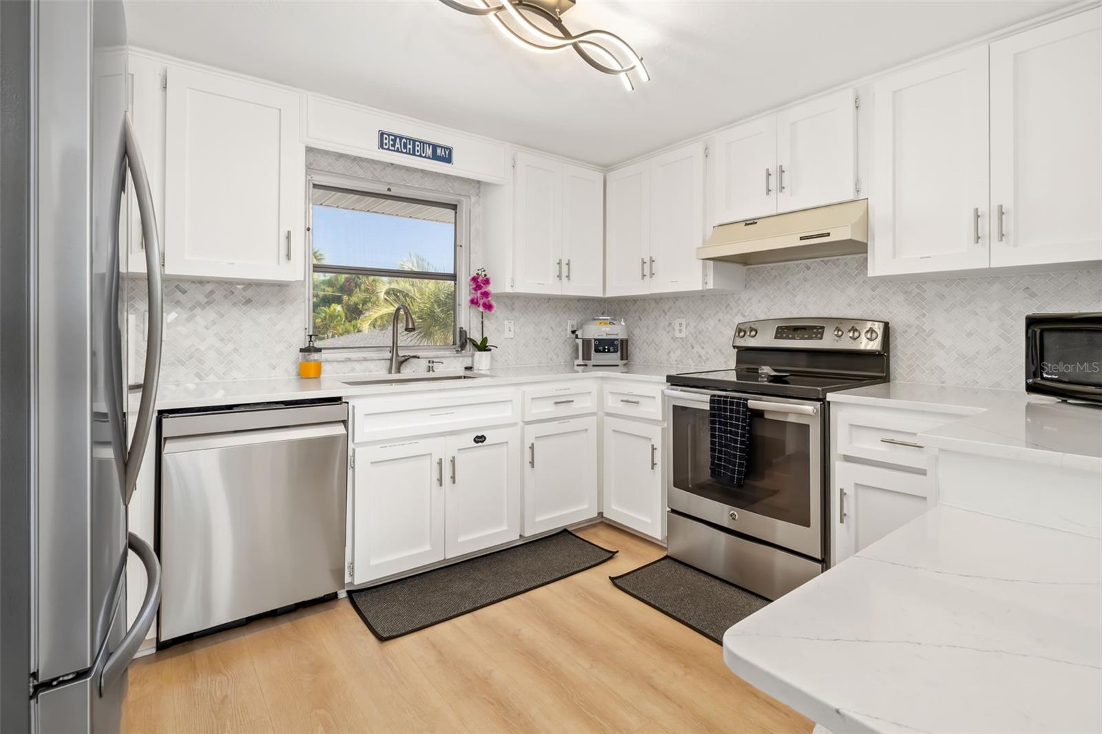 9022 MIDNIGHT PASS RD, SARASOTA, FL, 34242