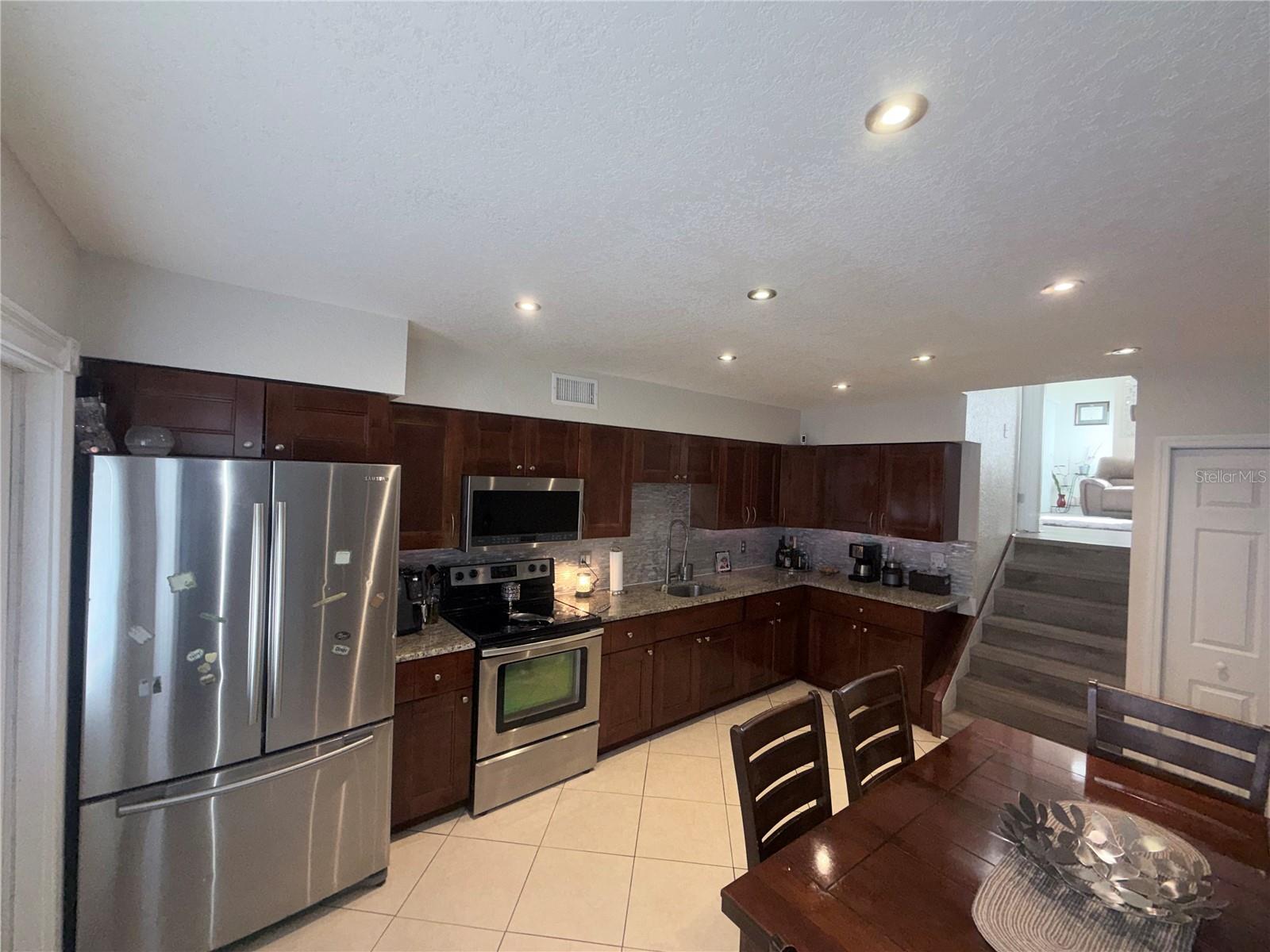 7321 JACKSON SPRINGS RD, TAMPA, FL, 33634