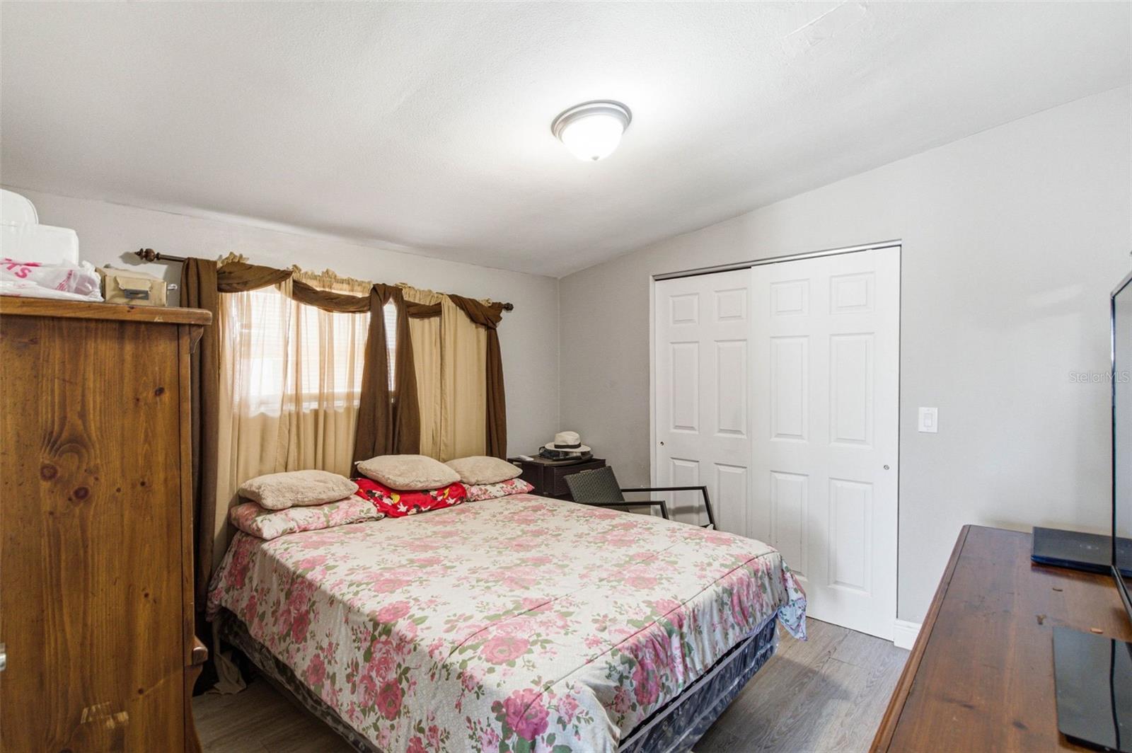 6401 N HALE AVE, TAMPA, FL, 33614