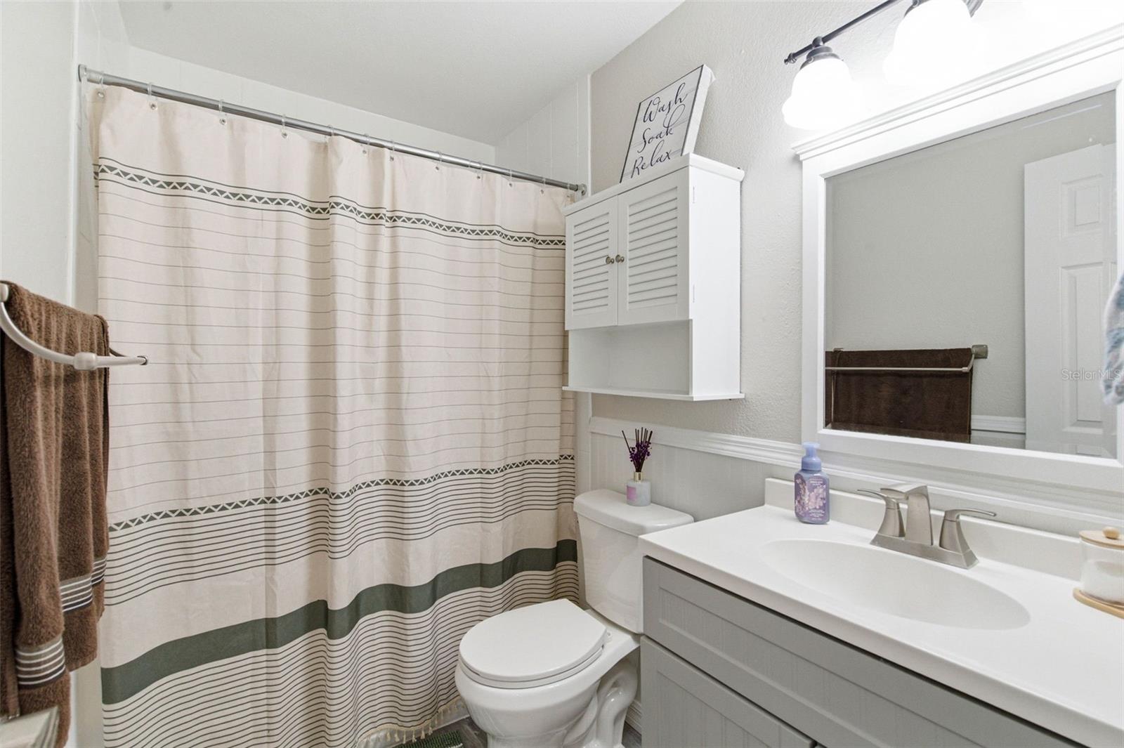 6401 N HALE AVE, TAMPA, FL, 33614