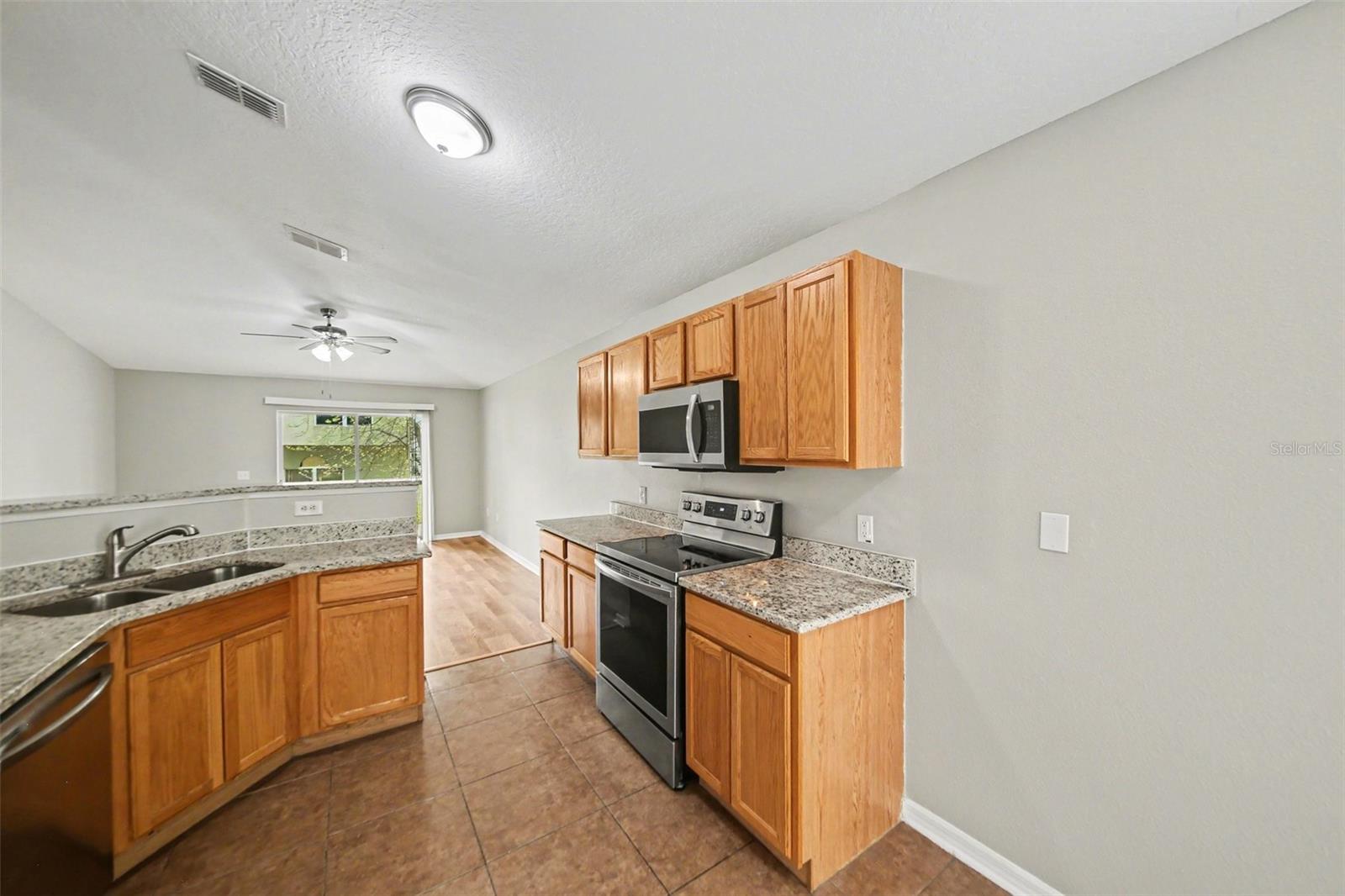 2212 NICOLLETT WAY, LEESBURG, FL, 34748