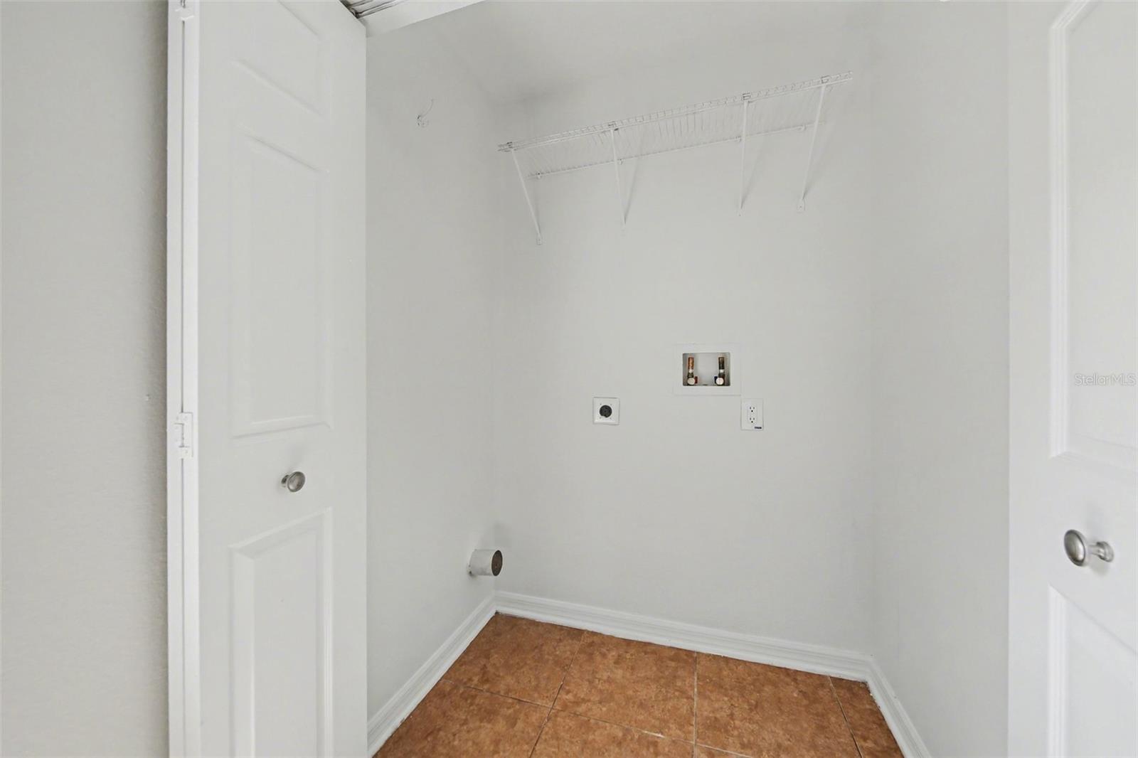 2212 NICOLLETT WAY, LEESBURG, FL, 34748