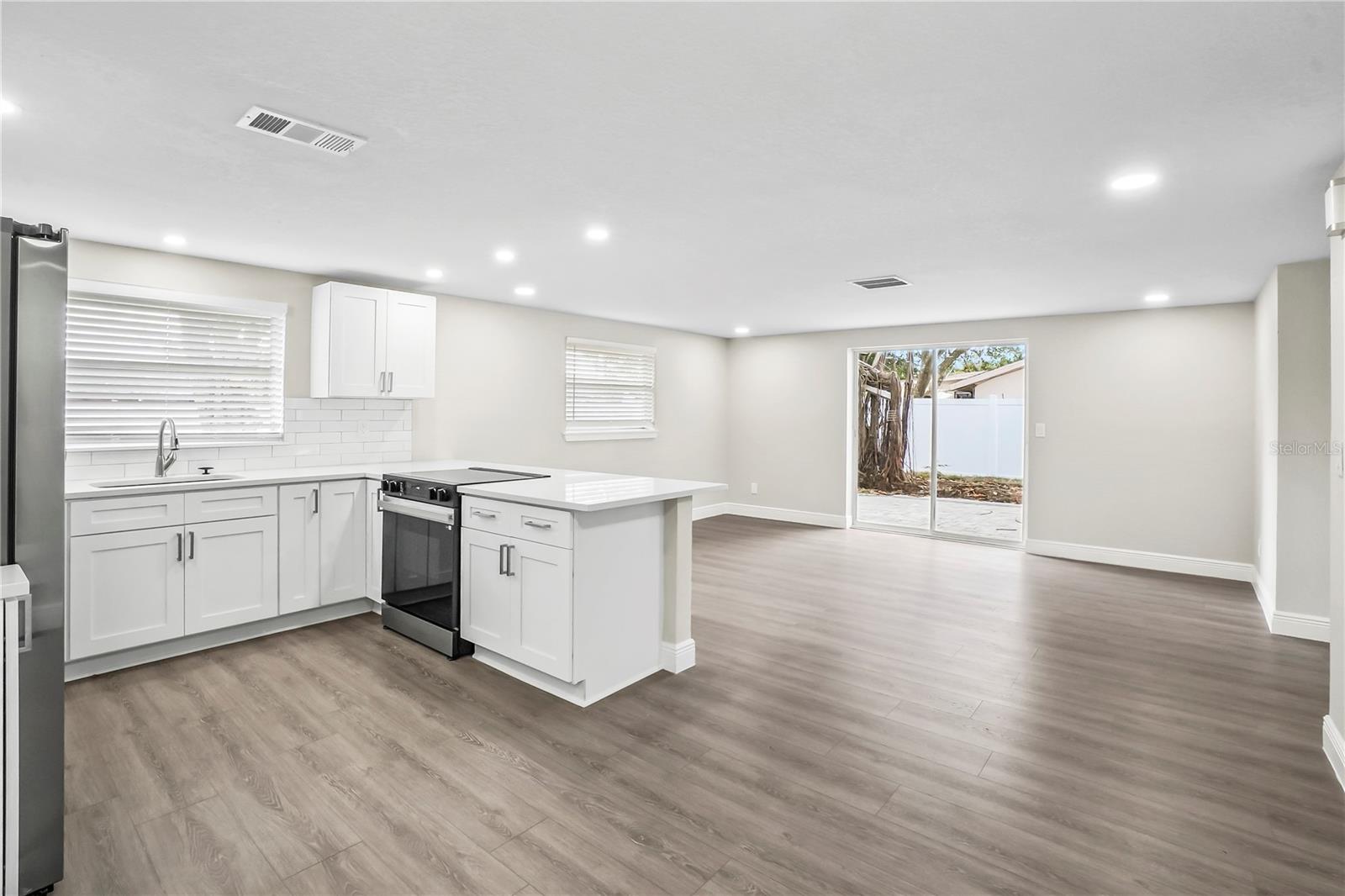 649 GOLF AND SEA BLVD, APOLLO BEACH, FL, 33572