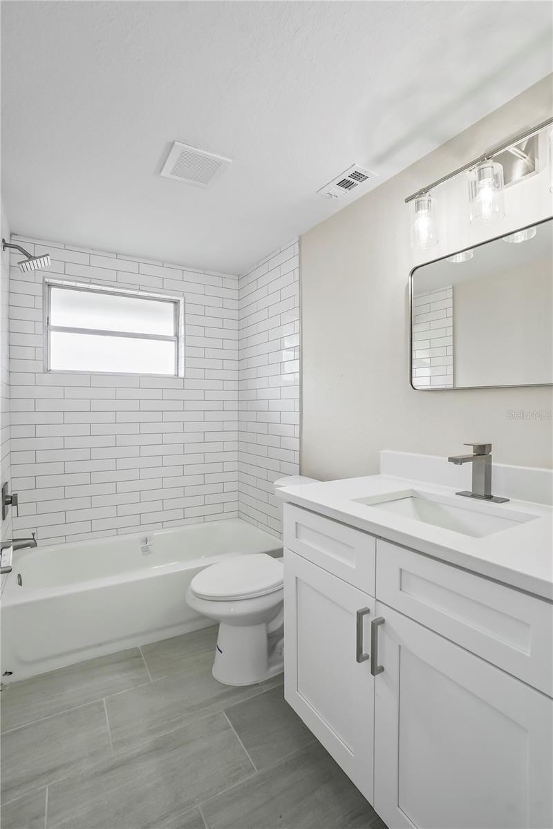 649 GOLF AND SEA BLVD, APOLLO BEACH, FL, 33572