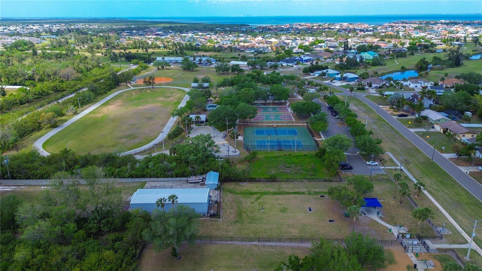 649 GOLF AND SEA BLVD, APOLLO BEACH, FL, 33572