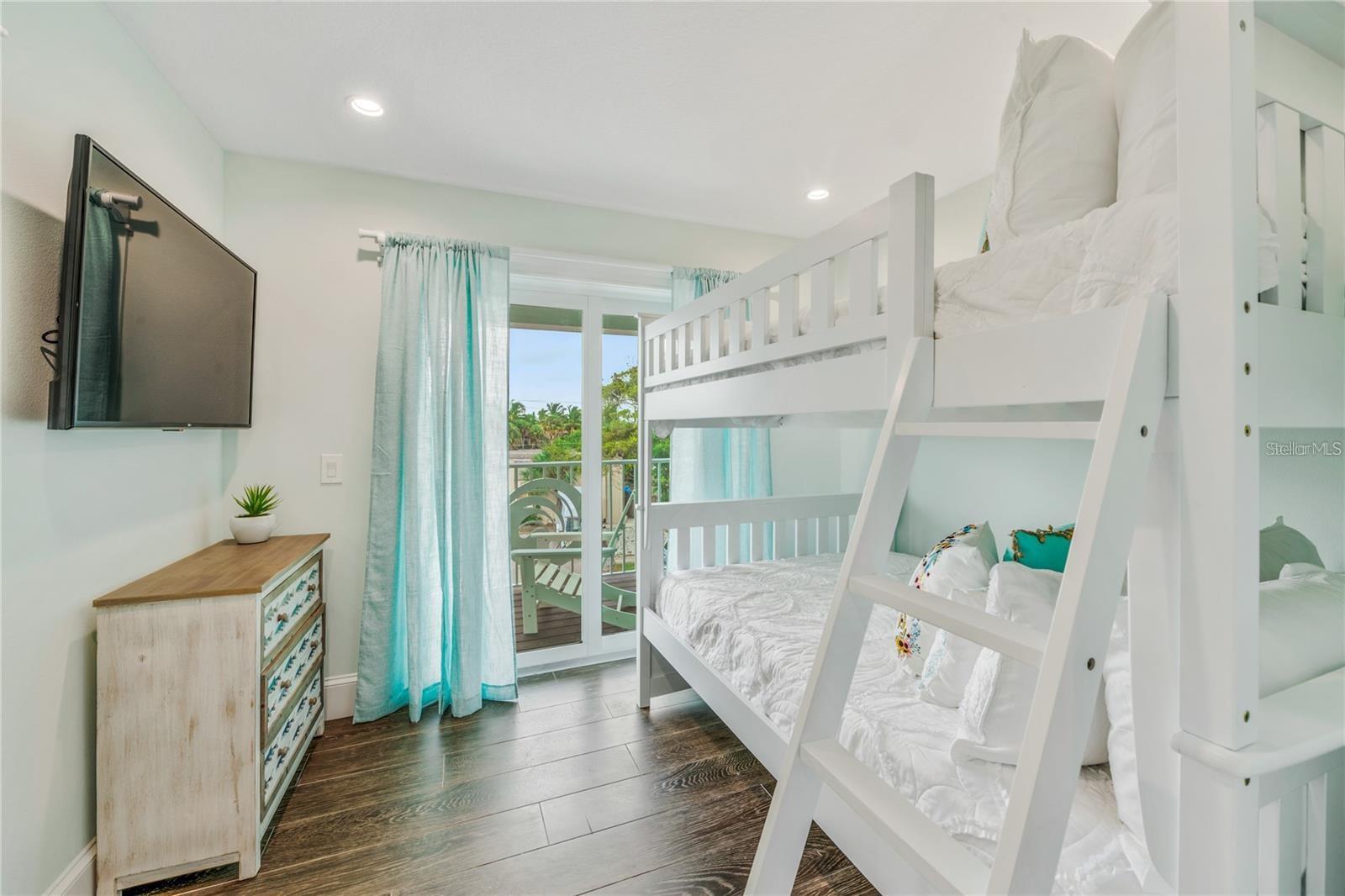 A4687301 Property Photo