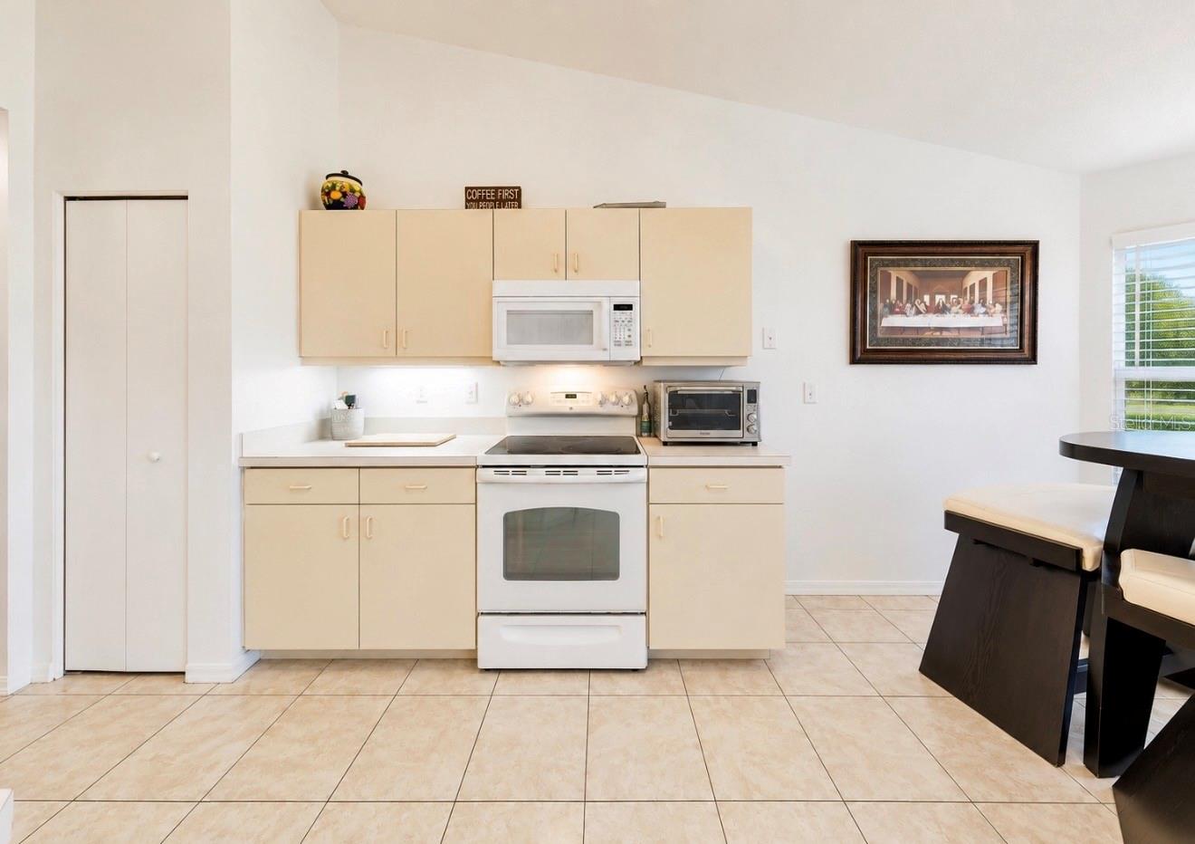 2240 W DEL WEBB BLVD #163, SUN CITY CENTER, FL, 33573