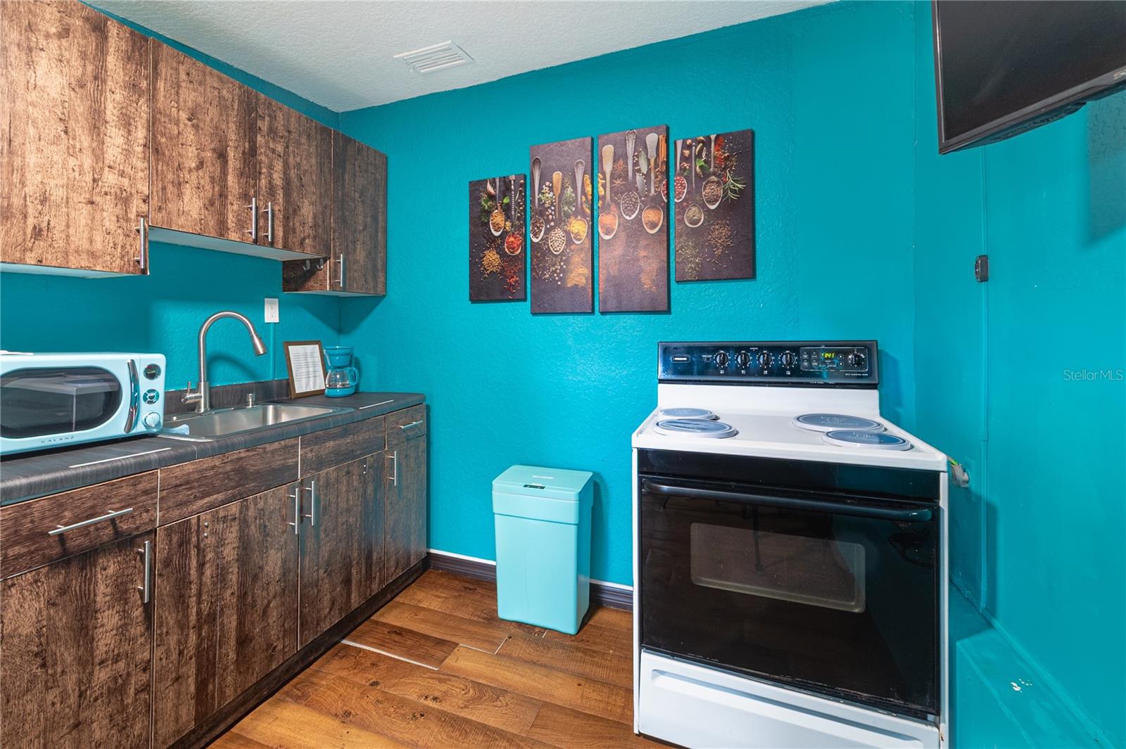 7410 5TH AVE N, ST PETERSBURG, FL, 33710