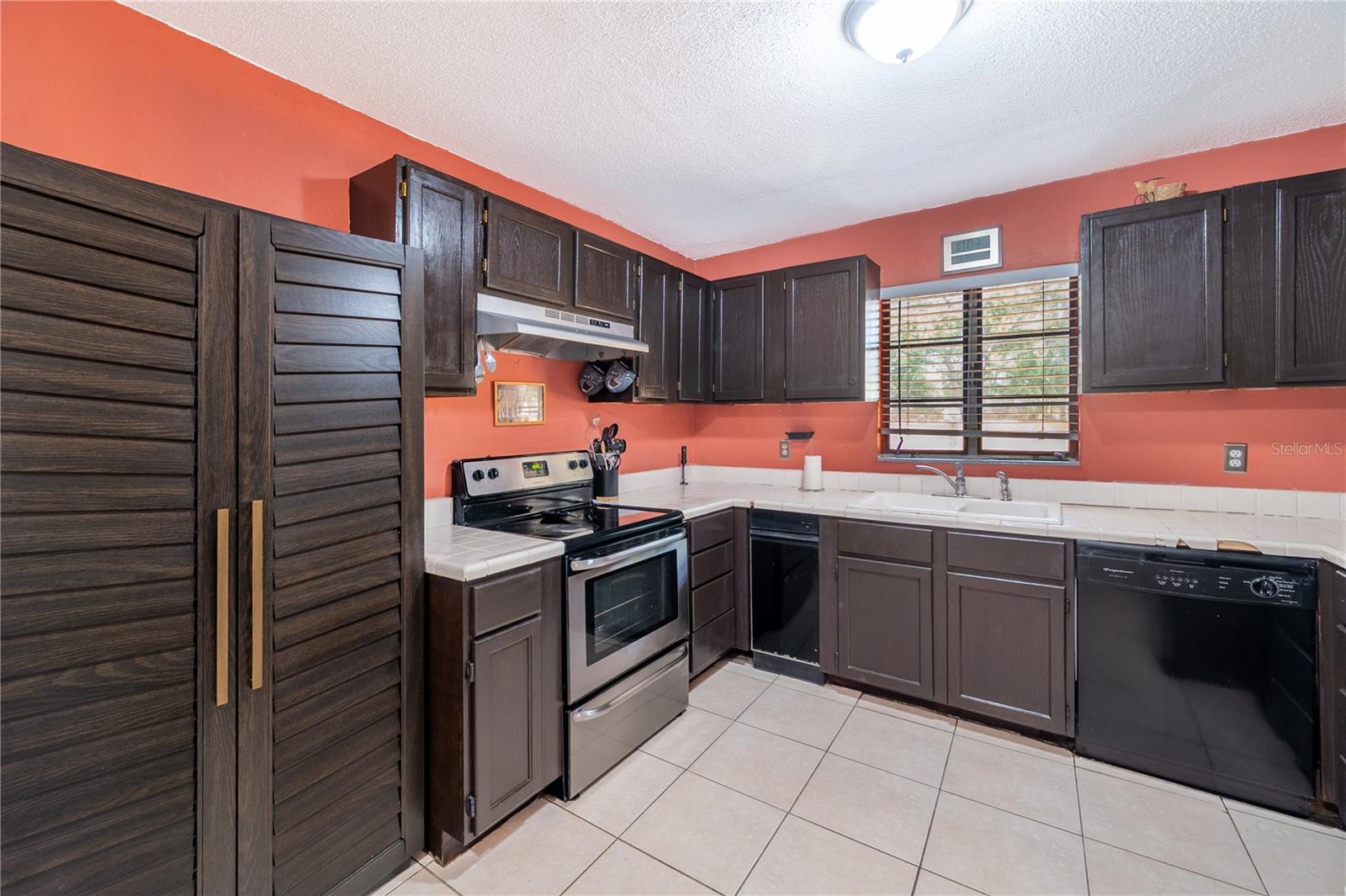 7410 5TH AVE N, ST PETERSBURG, FL, 33710