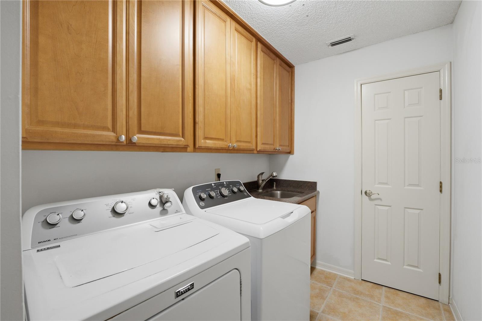 7141 WOODED VILLAGE LN, ORLANDO, FL, 32835