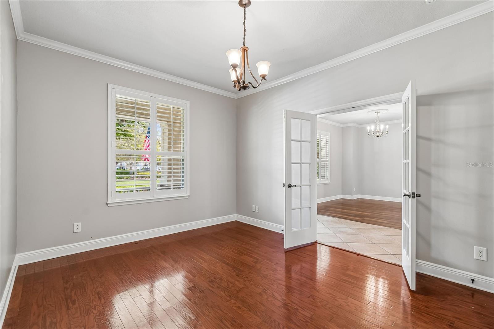 Office/Den/5th Bedroom