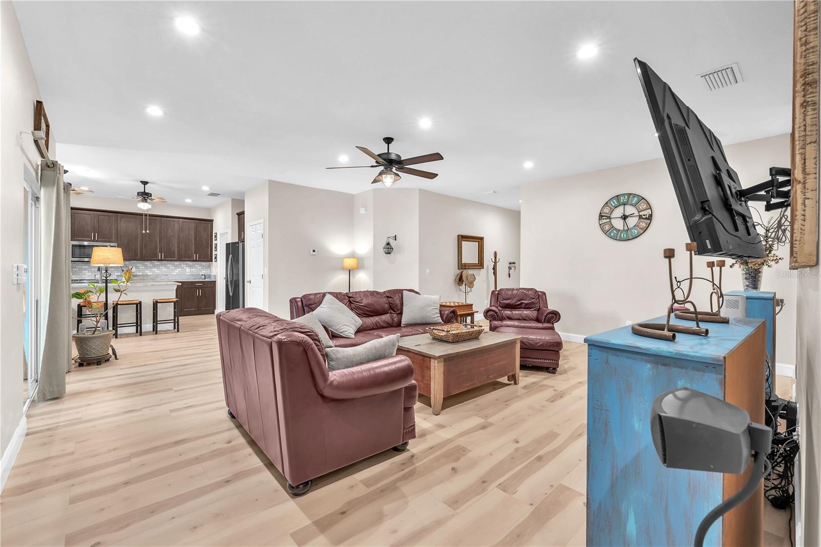 403 MORNINGSIDE DR, VALRICO, FL, 33594