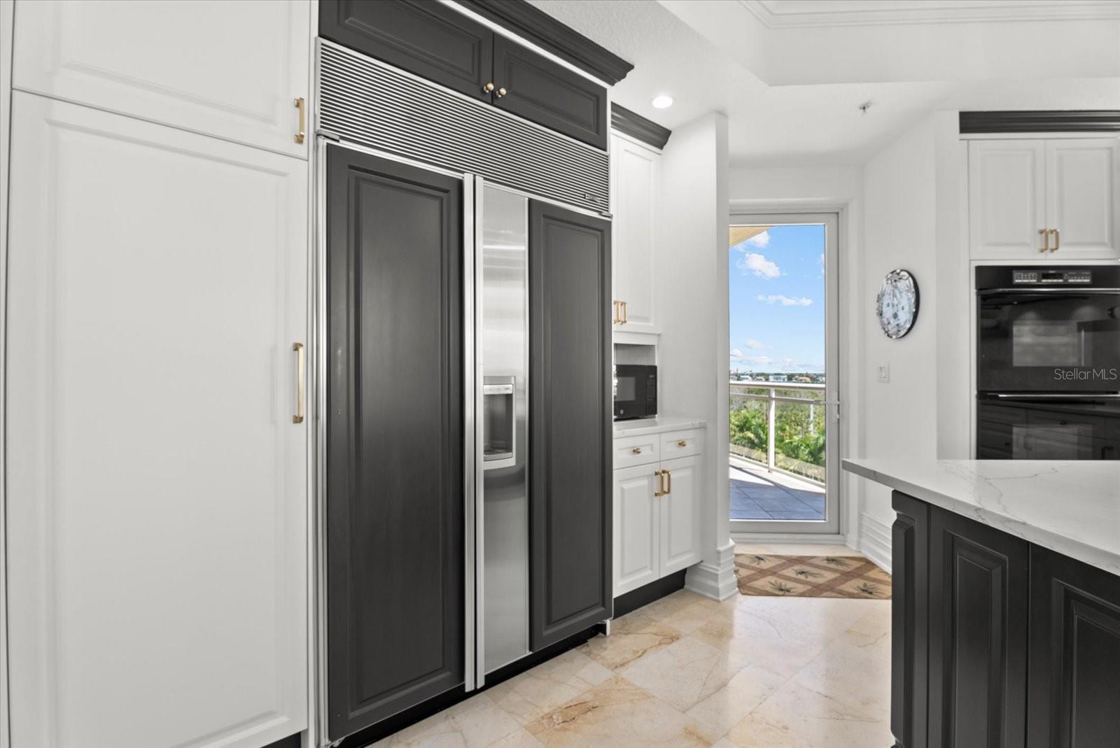 1300 BENJAMIN FRANKLIN DR #501, SARASOTA, FL, 34236