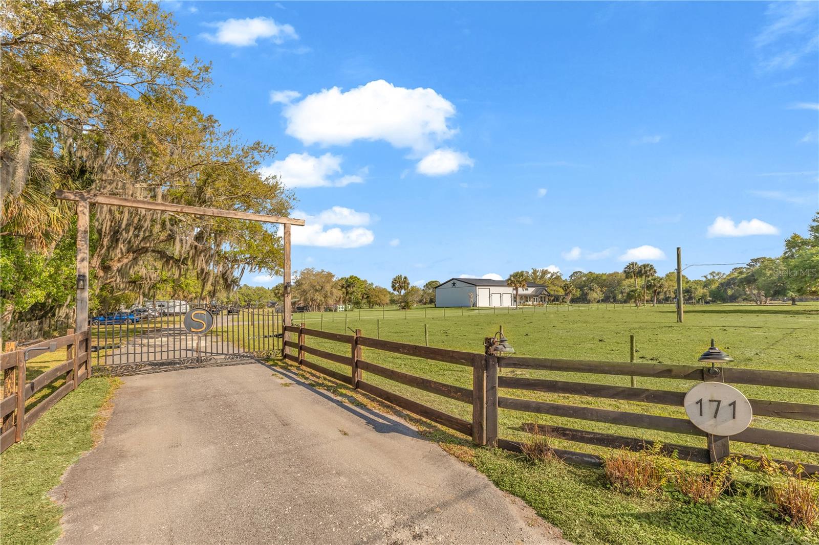 171 RIVER OAKS DR, OSTEEN, FL, 32764