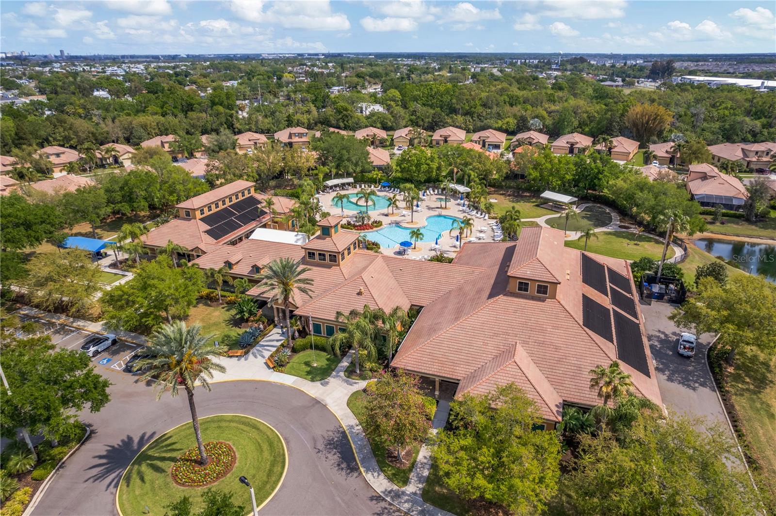 320 BLUEWATER FALLS CT, APOLLO BEACH, FL, 33572