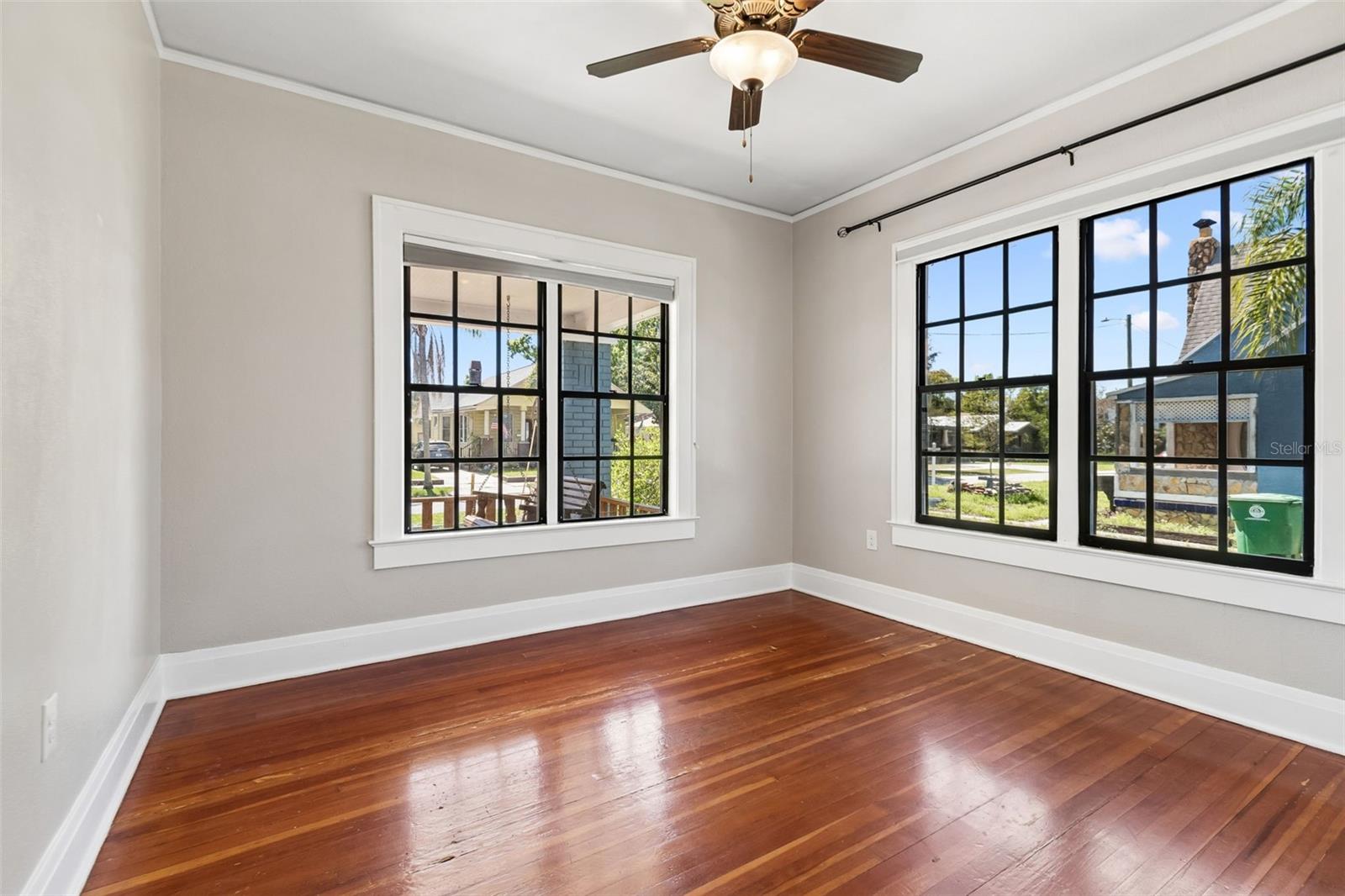 310 E PARIS ST, TAMPA, FL, 33604