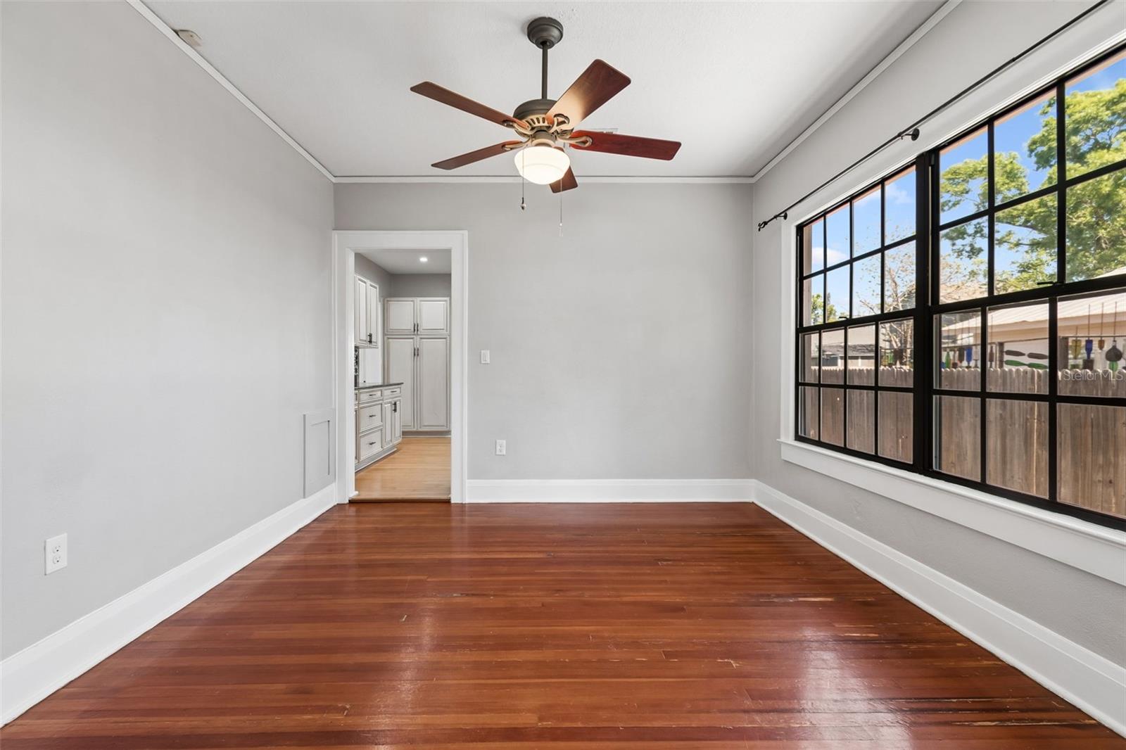 310 E PARIS ST, TAMPA, FL, 33604