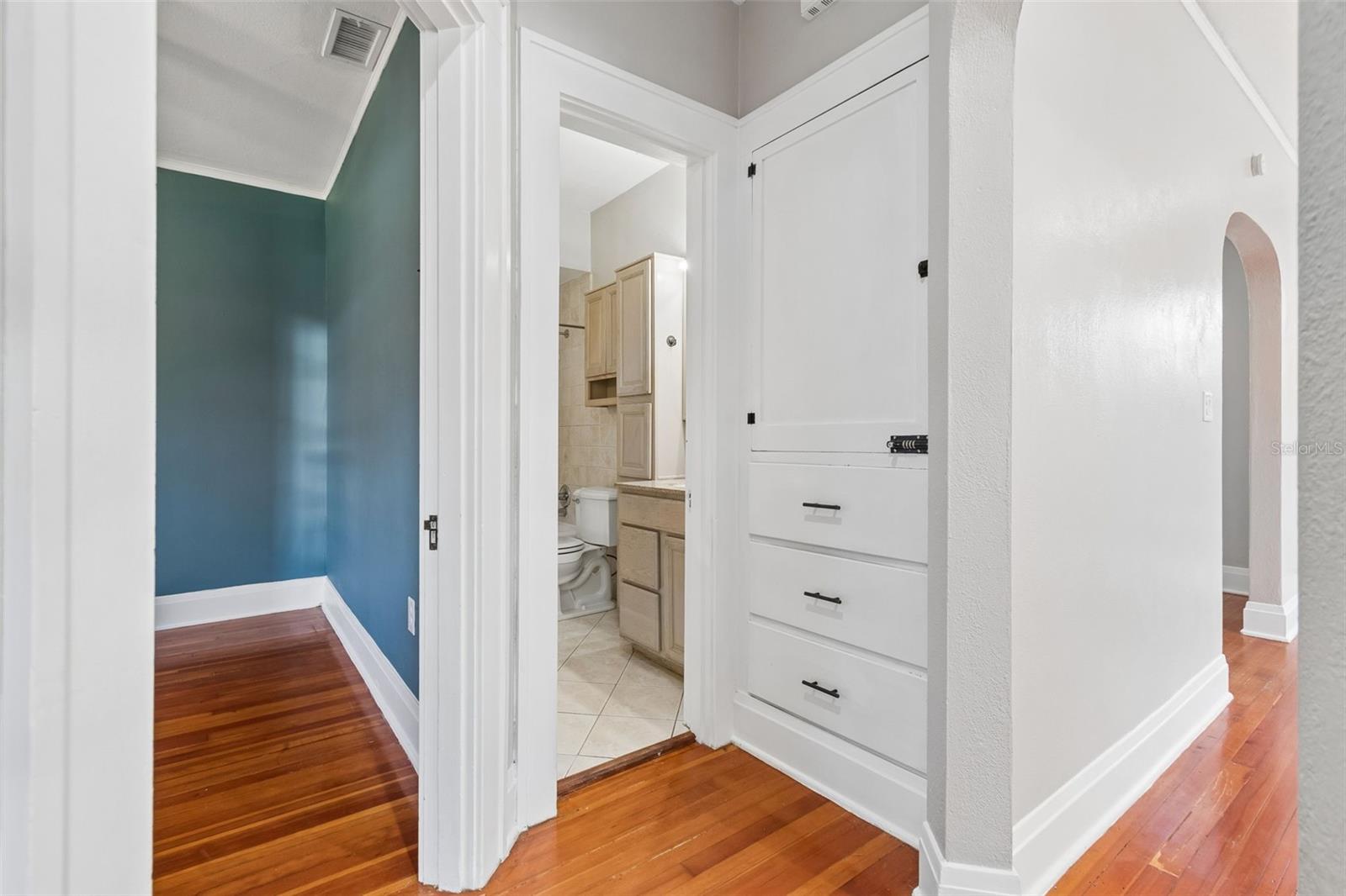 310 E PARIS ST, TAMPA, FL, 33604