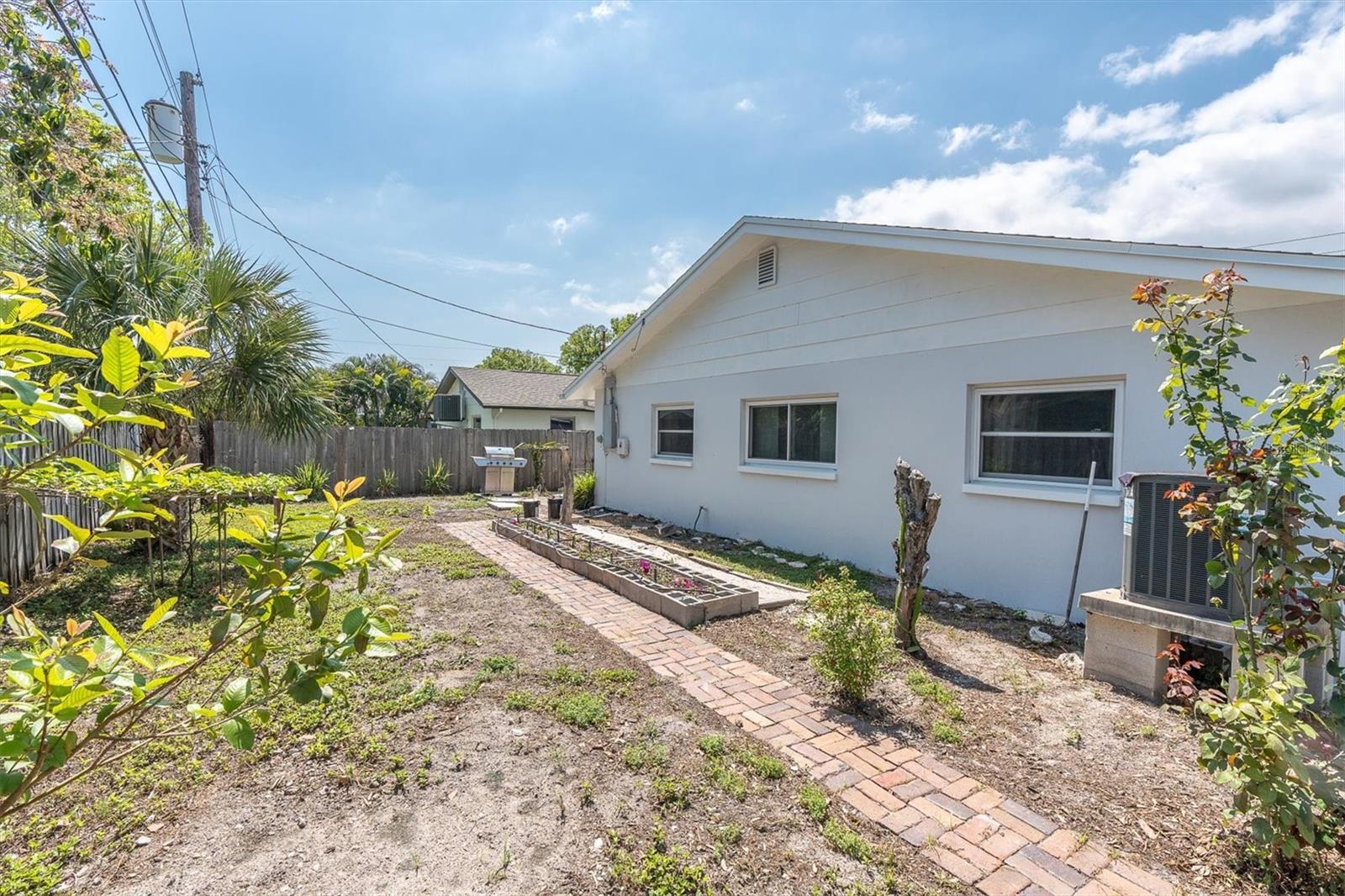 5619 DENVER ST NE, ST PETERSBURG, FL, 33703