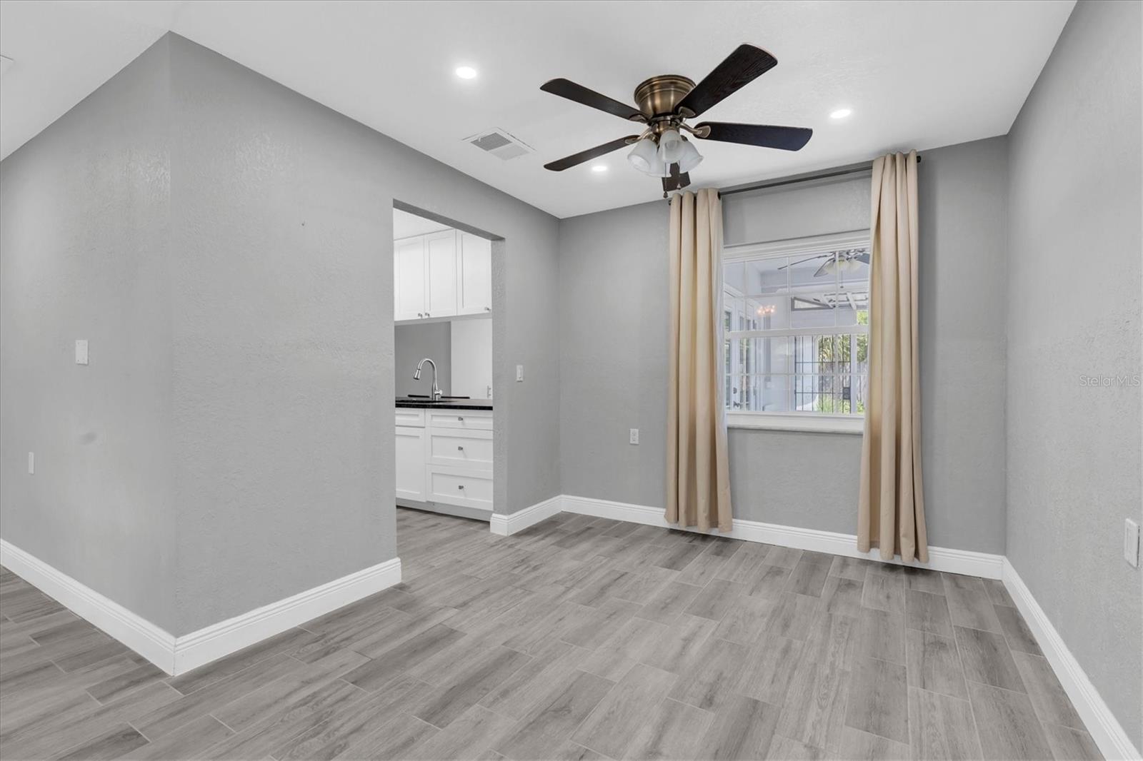 5619 DENVER ST NE, ST PETERSBURG, FL, 33703